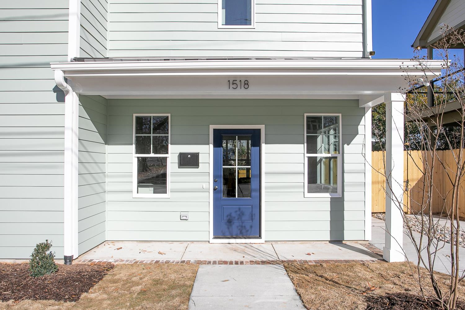 1518 W Knox Street
