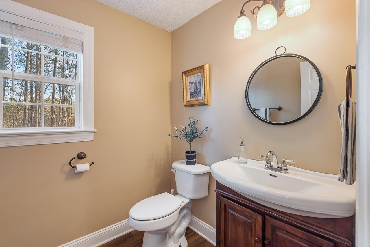 7903 Country Knoll Road