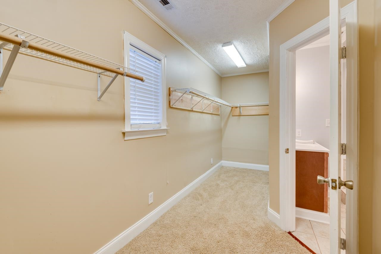 7903 Country Knoll Road