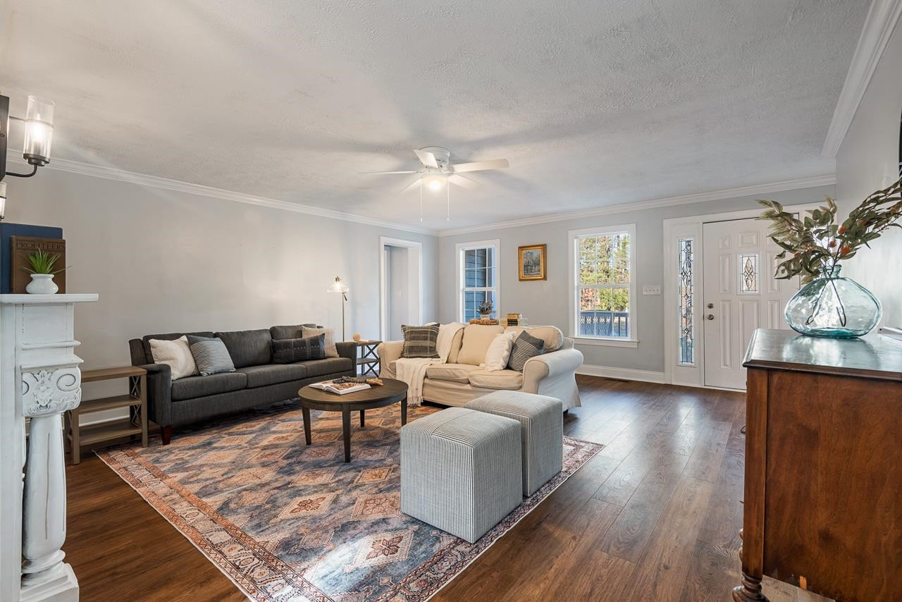 7903 Country Knoll Road