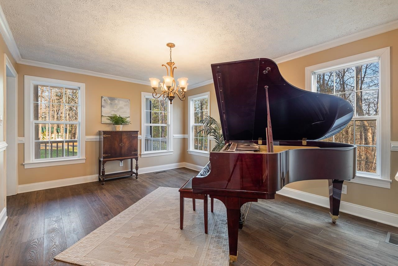 7903 Country Knoll Road