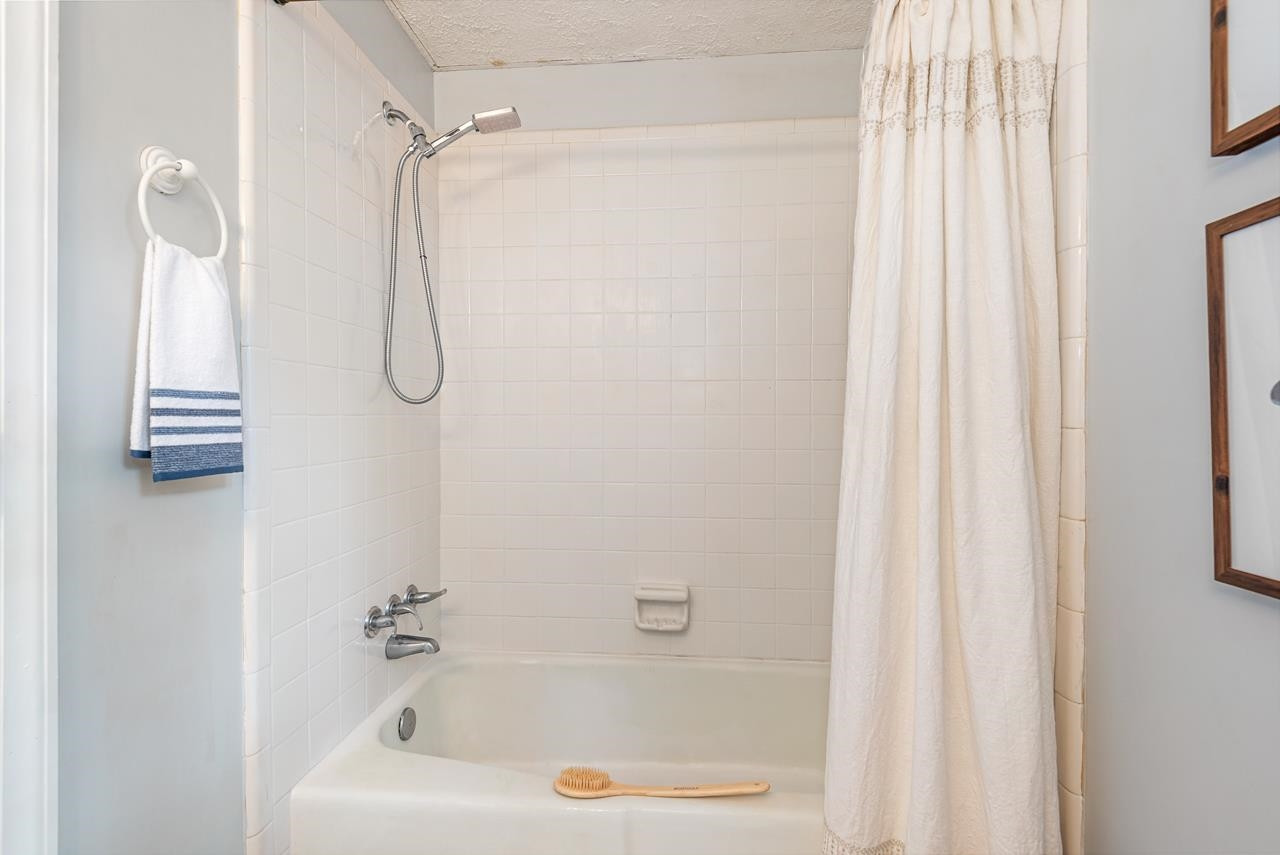 7903 Country Knoll Road