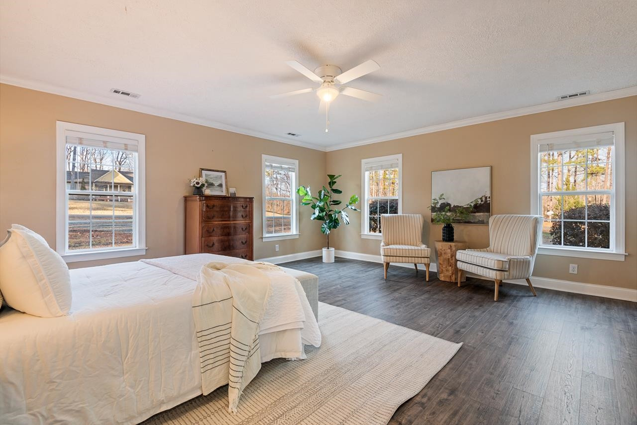 7903 Country Knoll Road