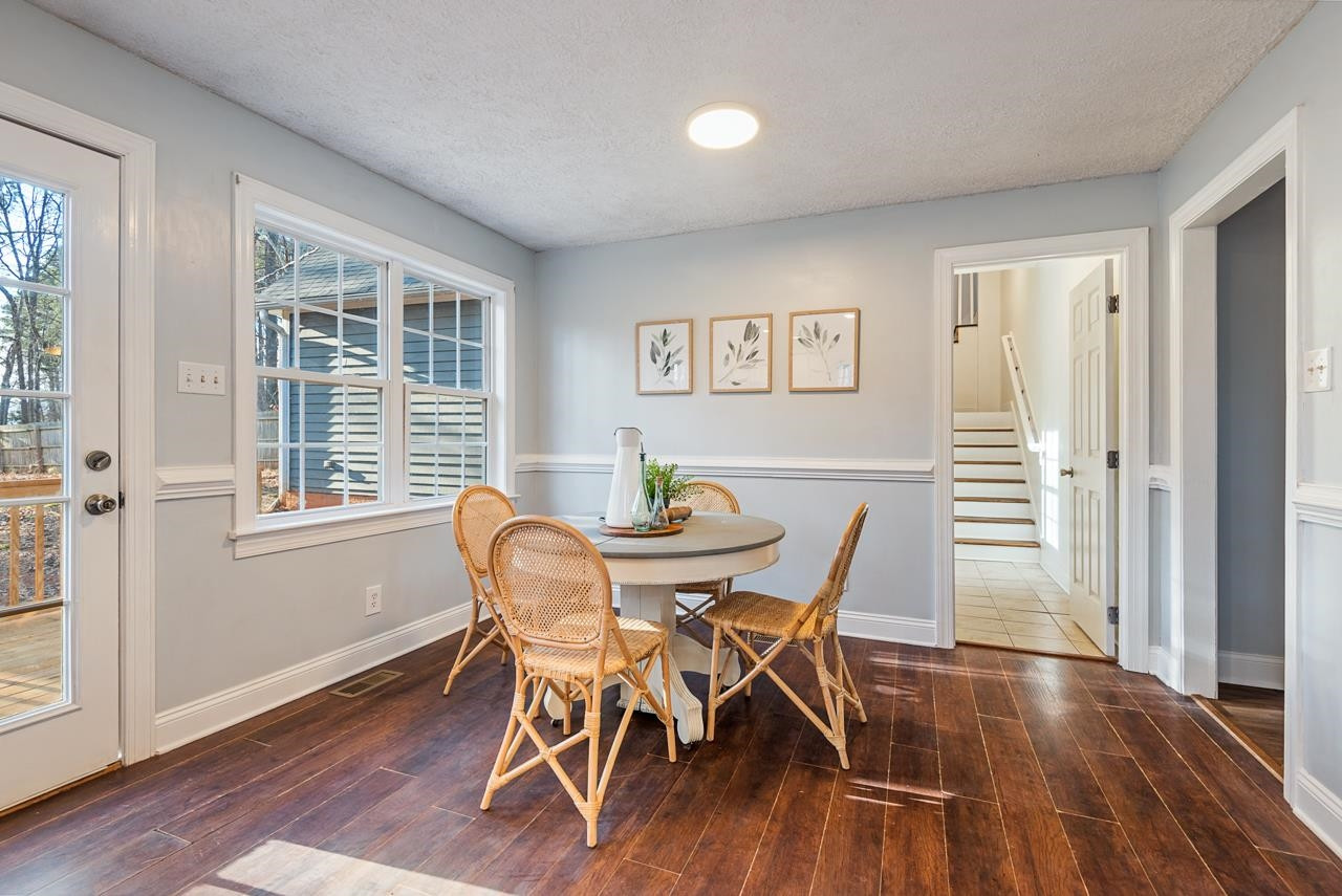 7903 Country Knoll Road