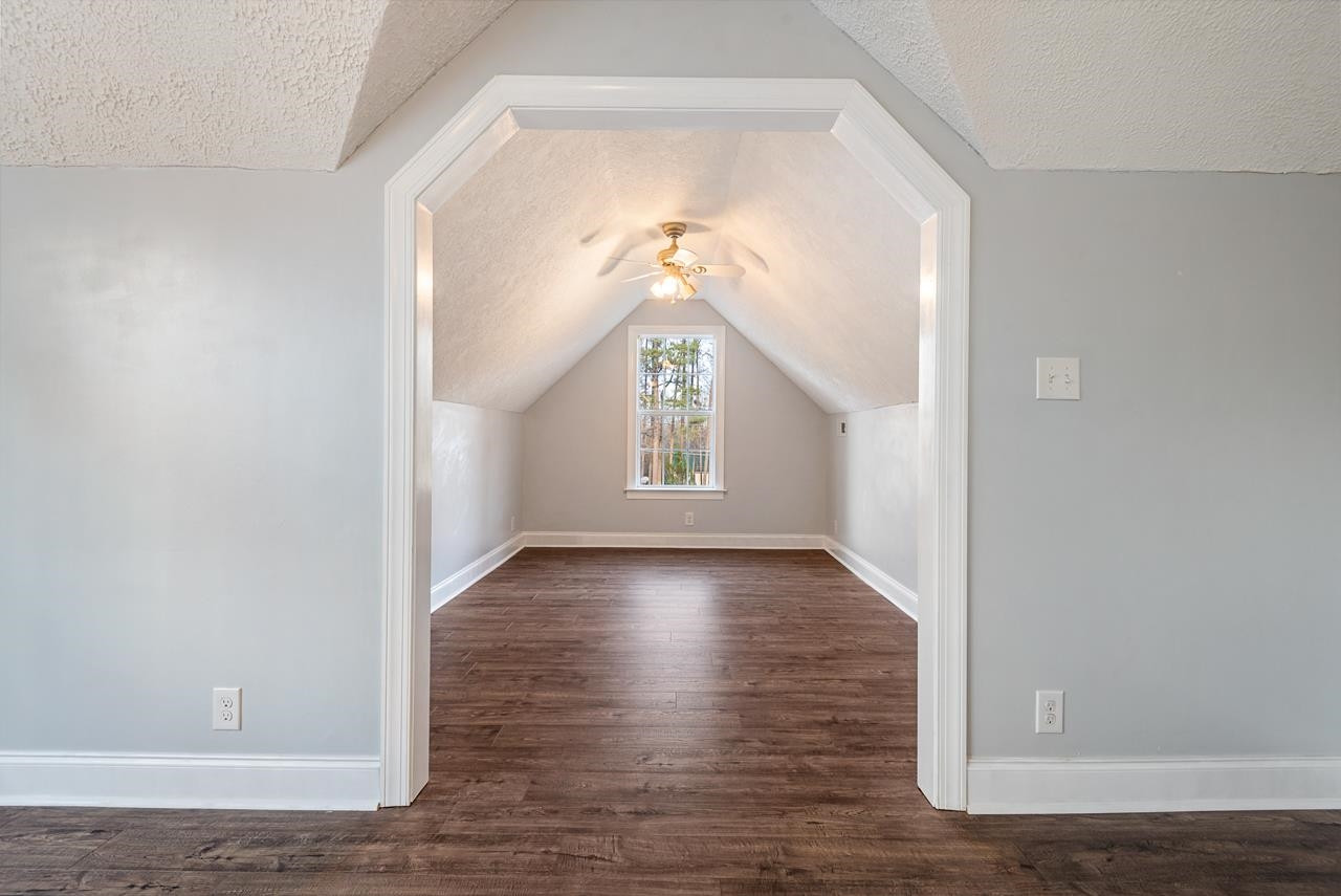 7903 Country Knoll Road