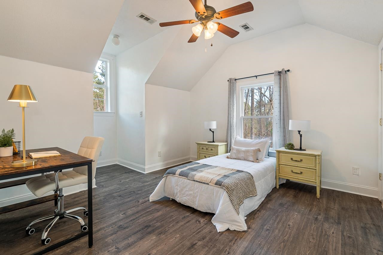 7903 Country Knoll Road