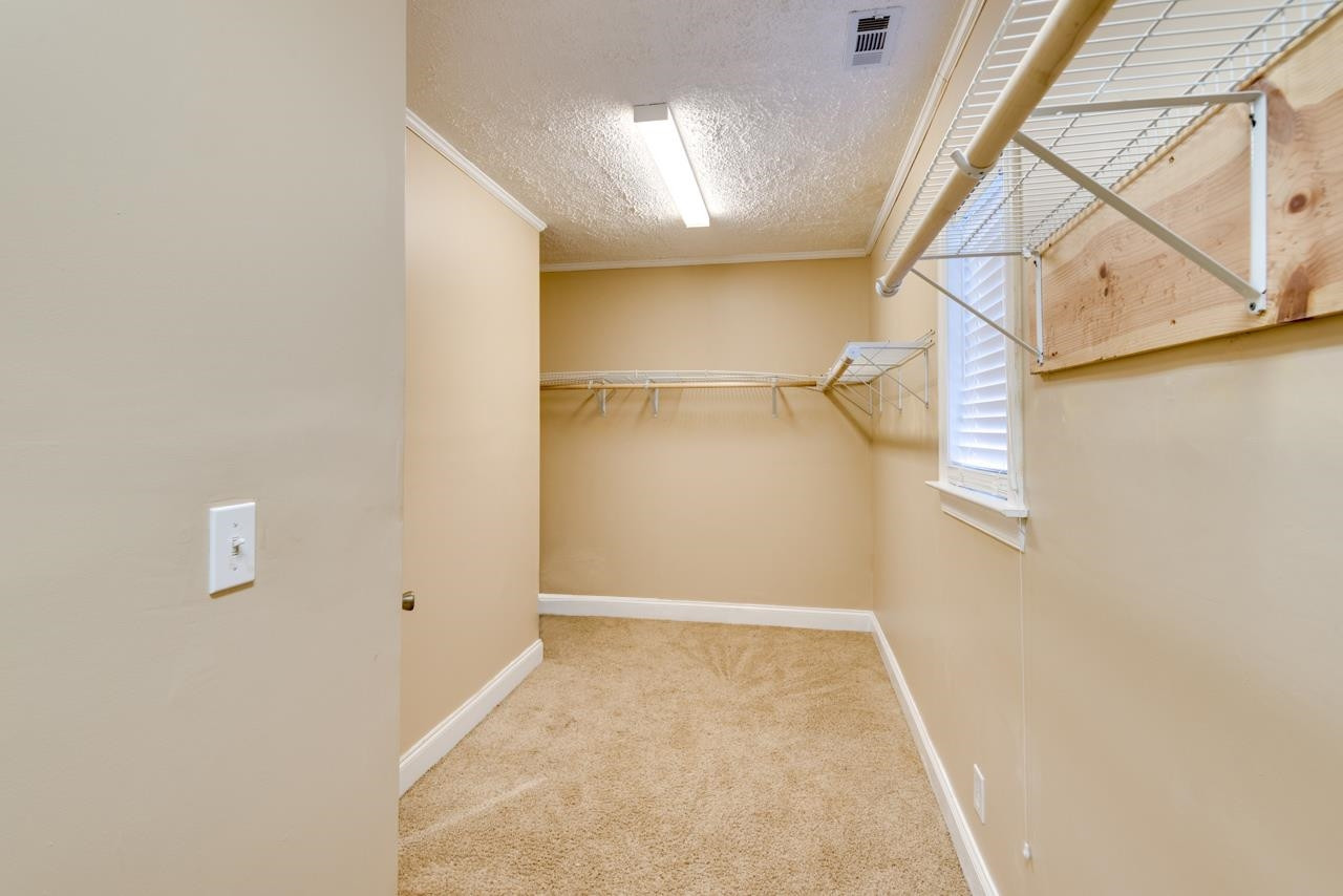 7903 Country Knoll Road