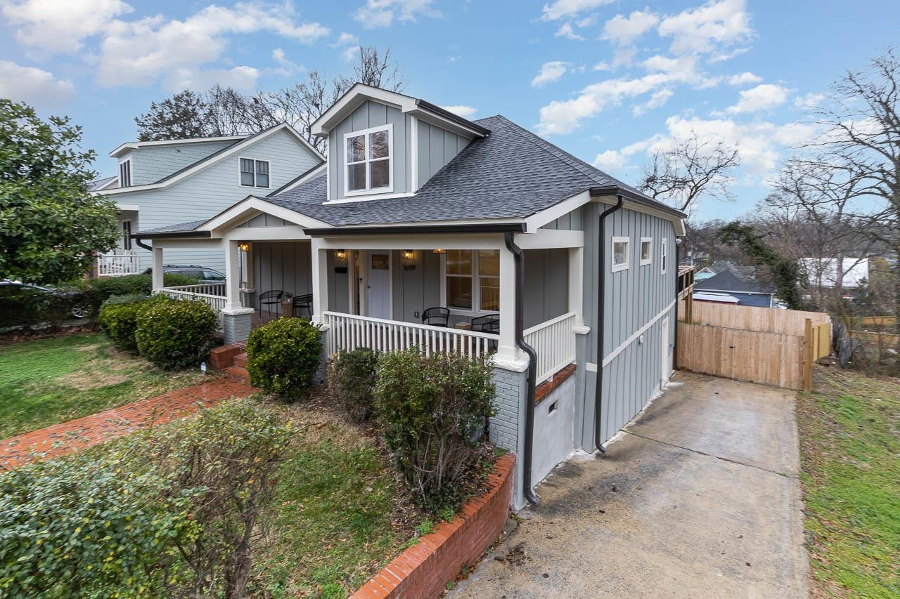 609 Primitive Street