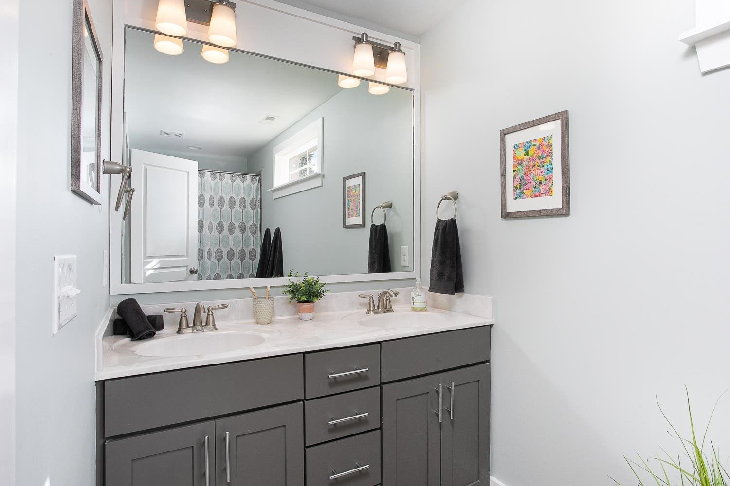 100 E Delafield Avenue