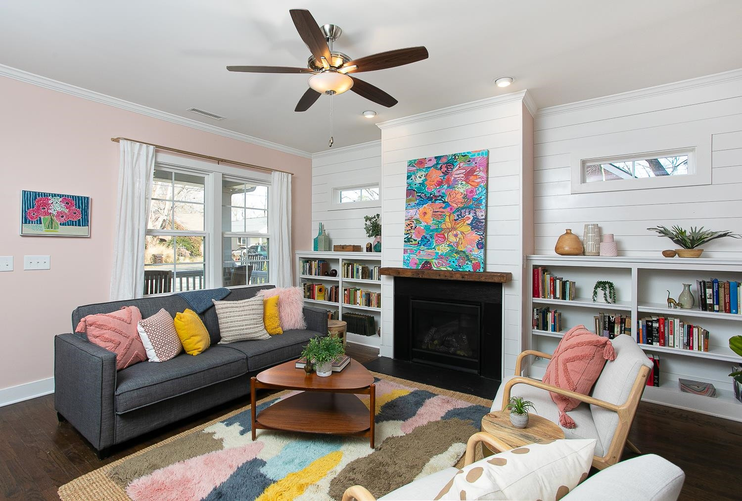 100 E Delafield Avenue