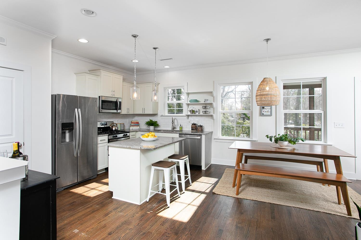 100 E Delafield Avenue