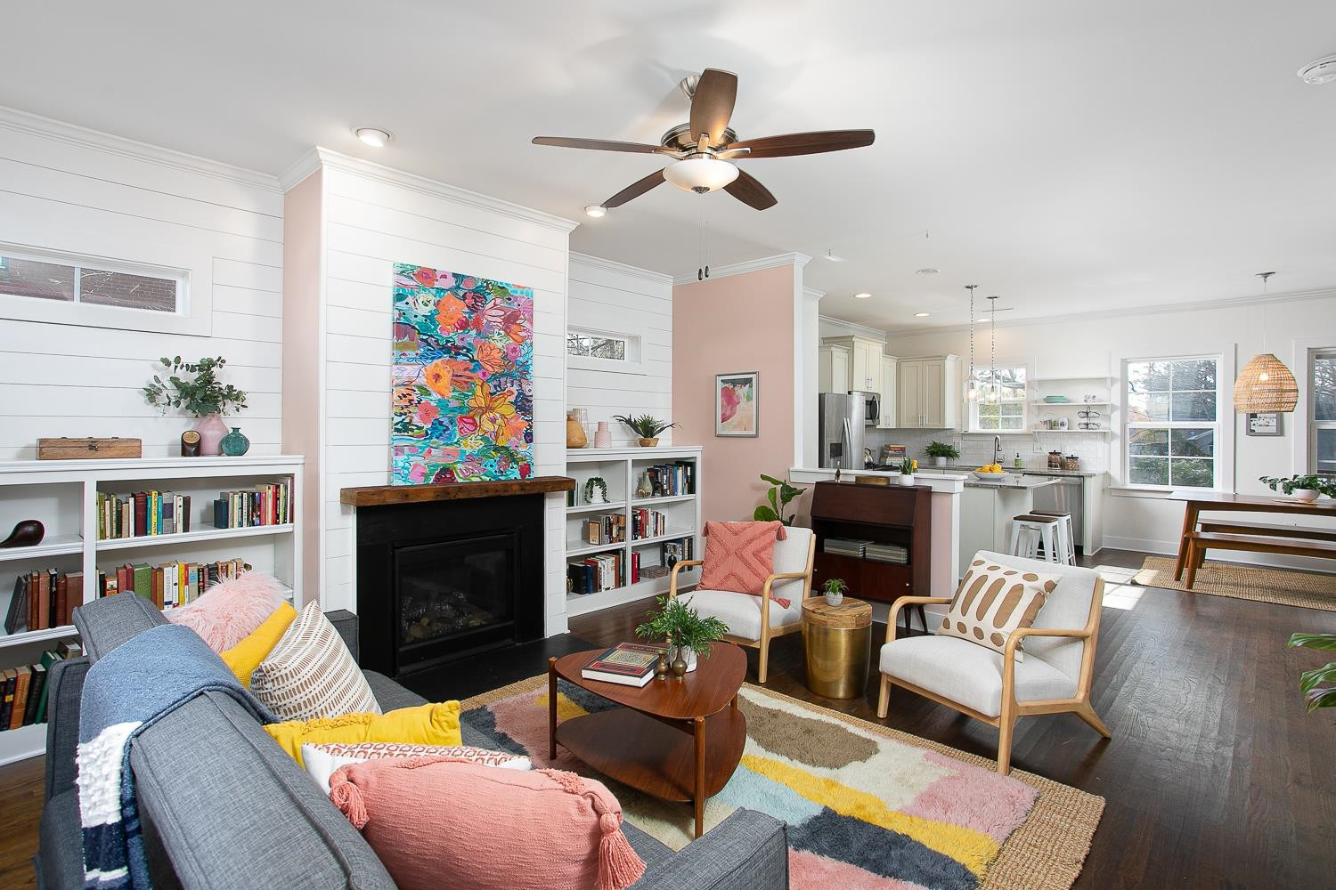 100 E Delafield Avenue