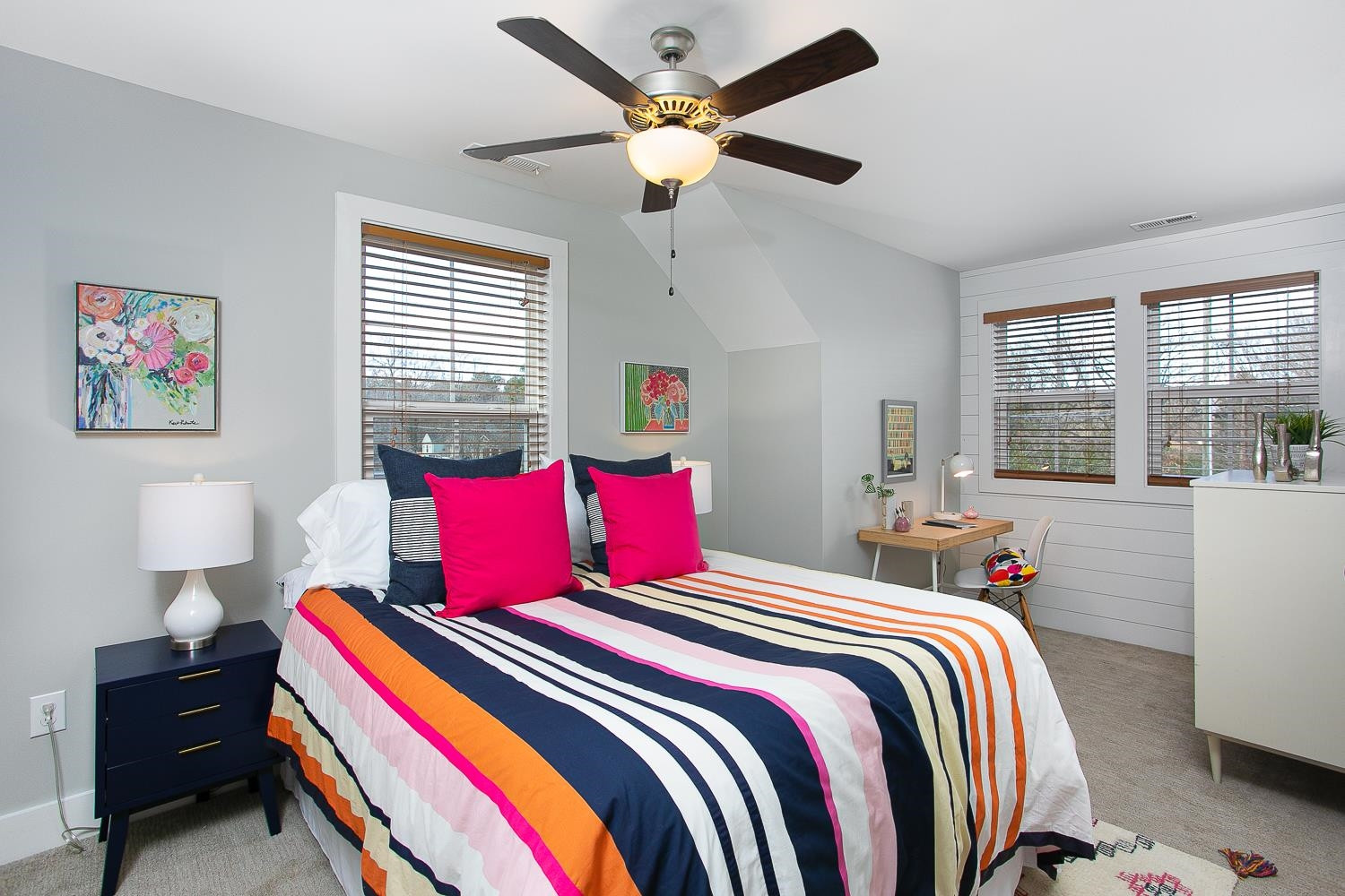 100 E Delafield Avenue