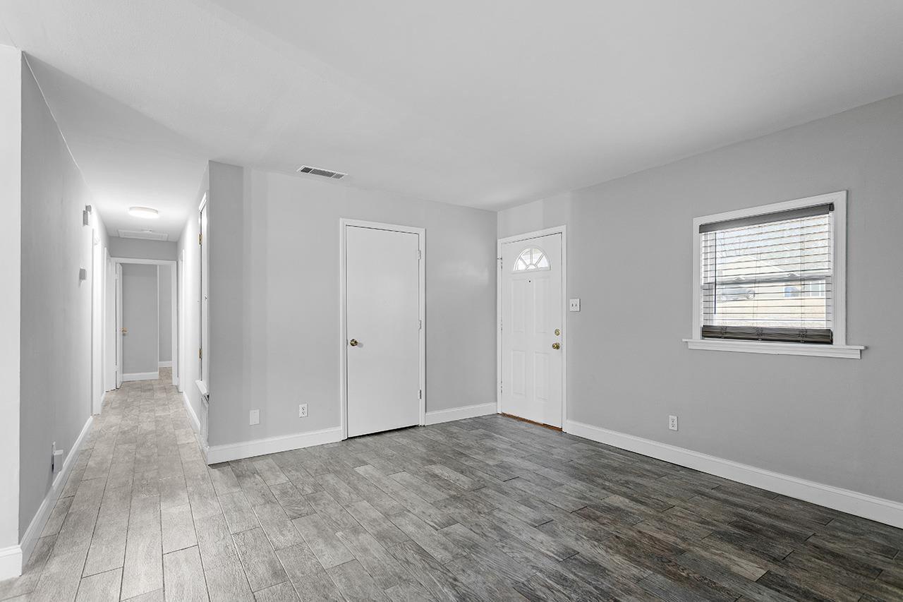 9 Plummer Place