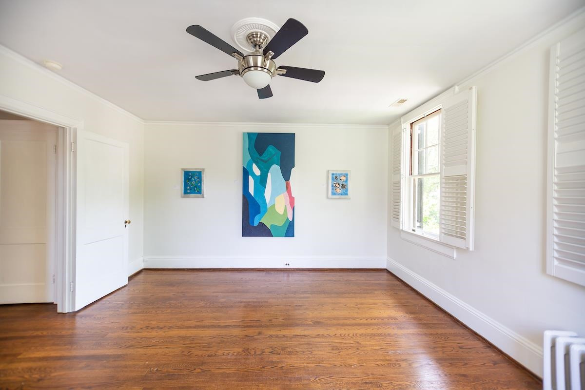 1016 1/2 Minerva Avenue Side Unit: Left Side