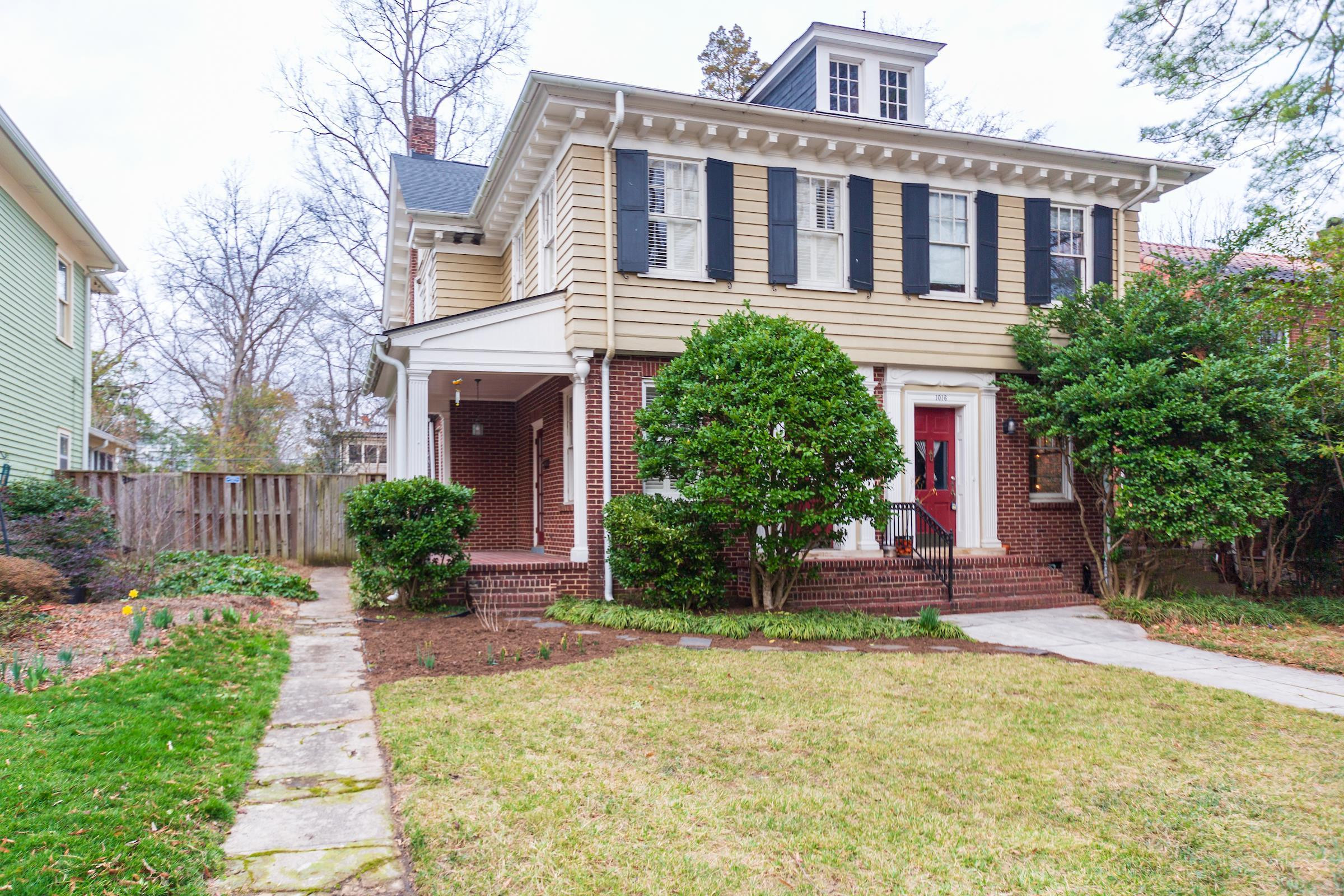 1016 1/2 Minerva Avenue Side Unit: Left Side