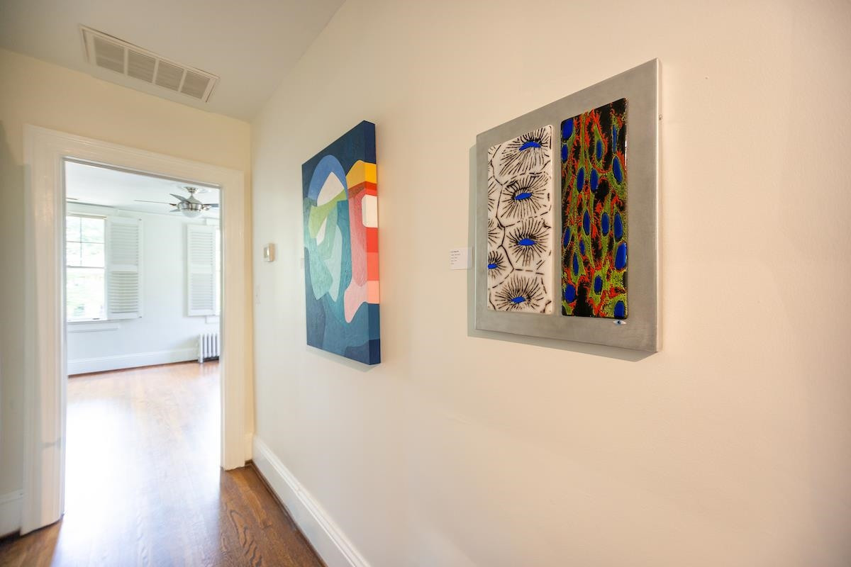 1016 1/2 Minerva Avenue Side Unit: Left Side