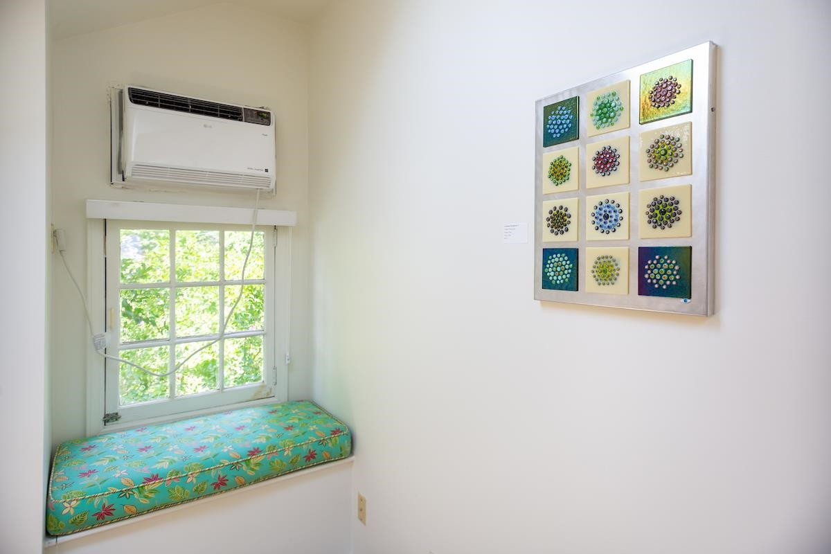 1016 1/2 Minerva Avenue Side Unit: Left Side