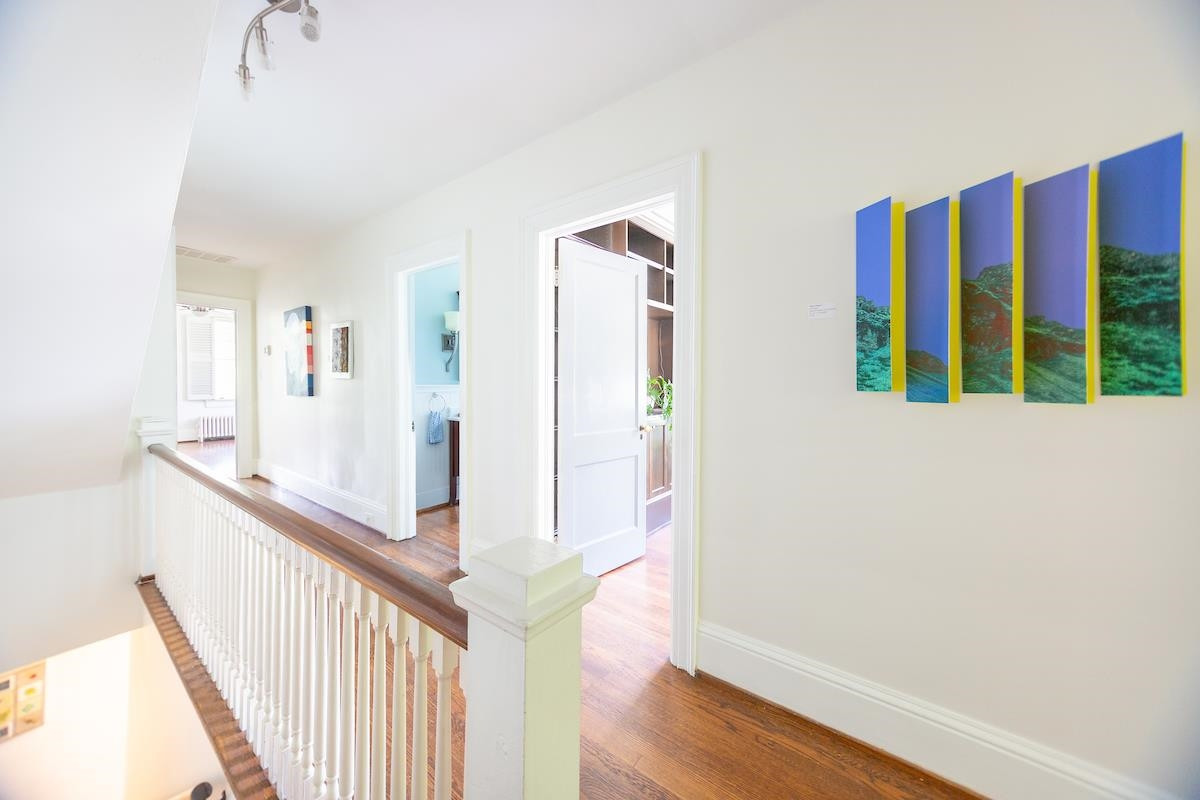 1016 1/2 Minerva Avenue Side Unit: Left Side