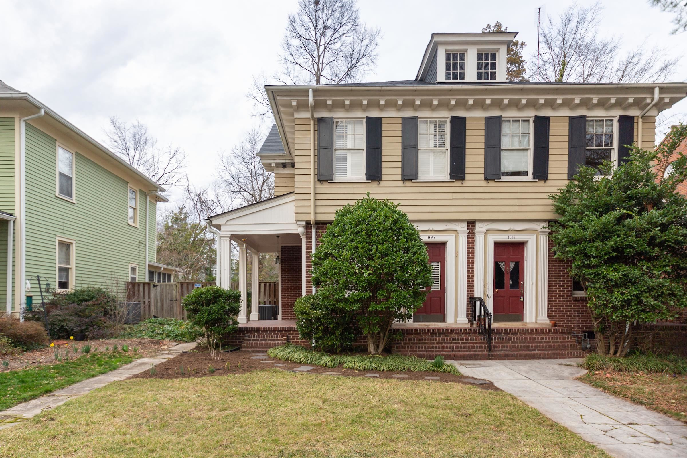 1016 1/2 Minerva Avenue Side Unit: Left Side