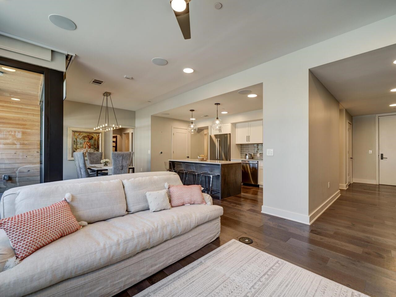 1105 W Main Street # 203