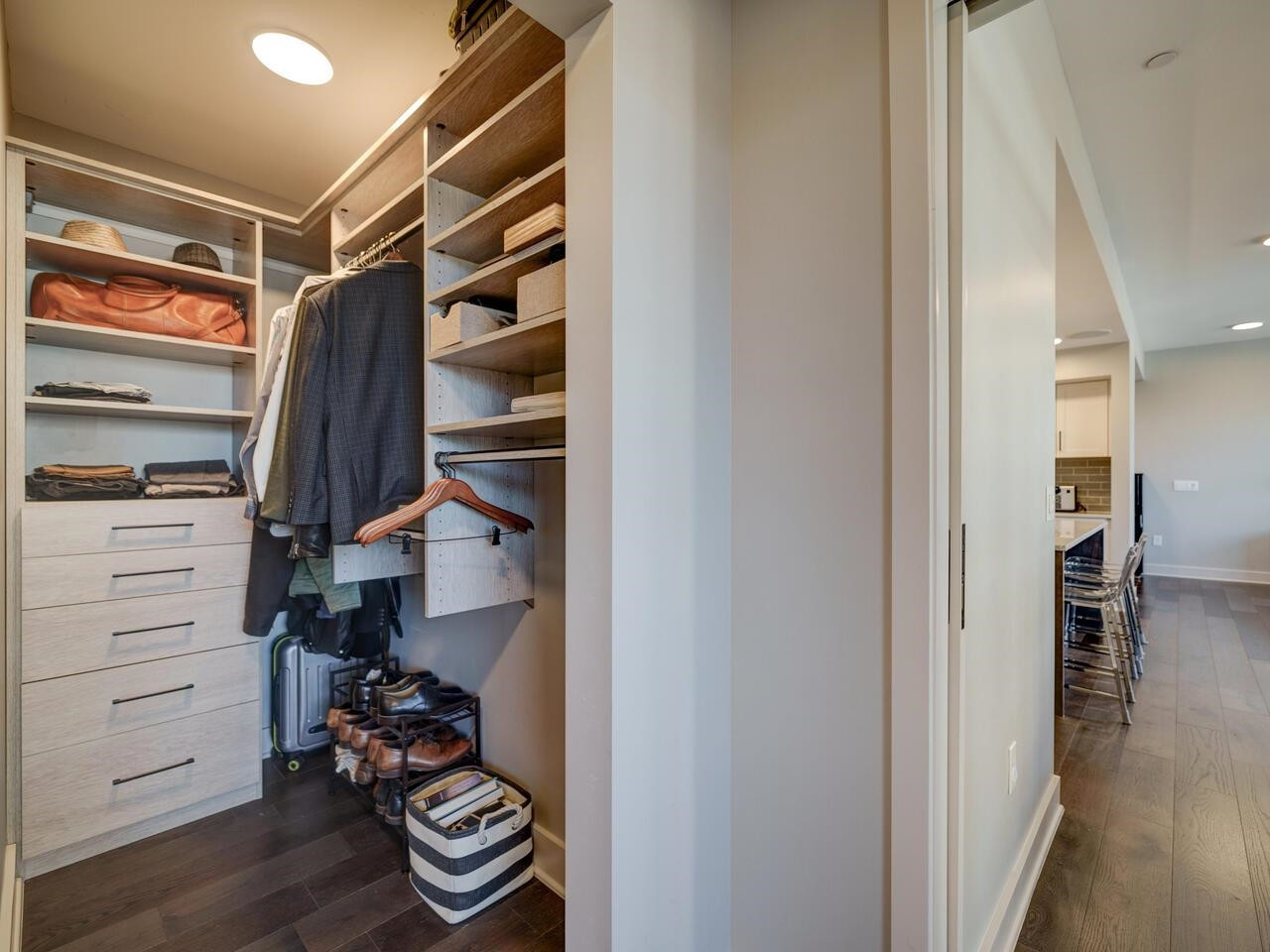 1105 W Main Street # 203