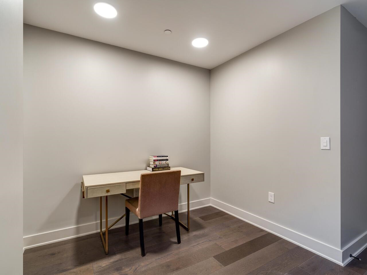 1105 W Main Street # 203