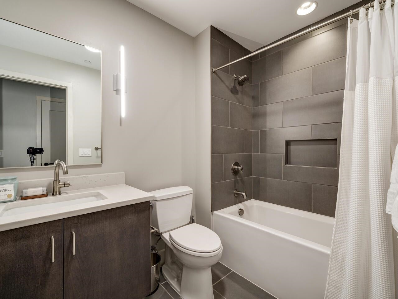 1105 W Main Street # 203