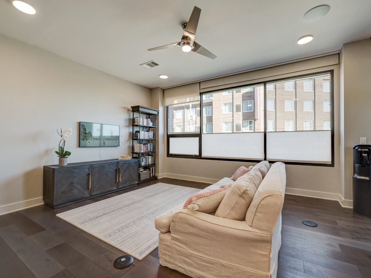 1105 W Main Street # 203