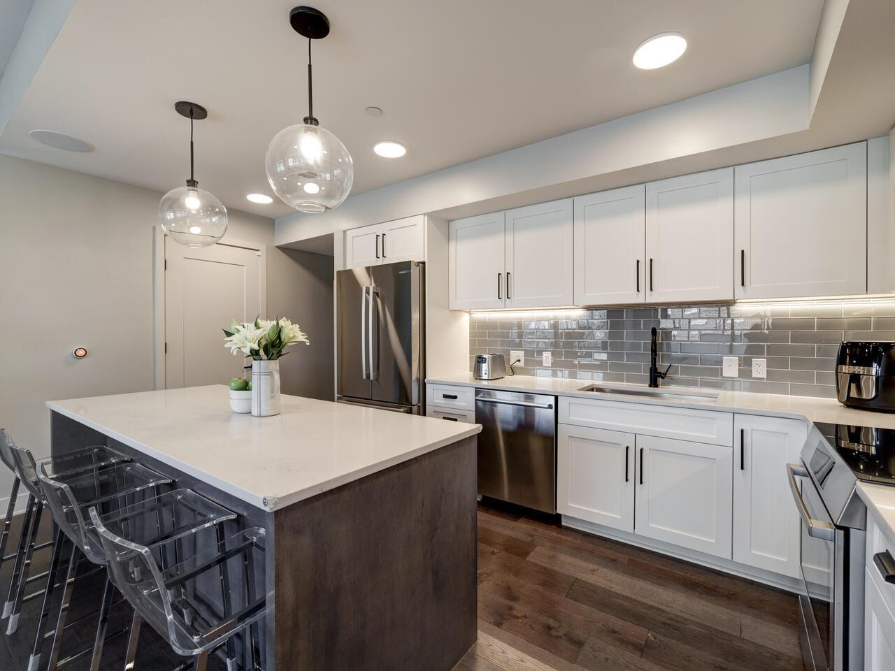 1105 W Main Street # 203