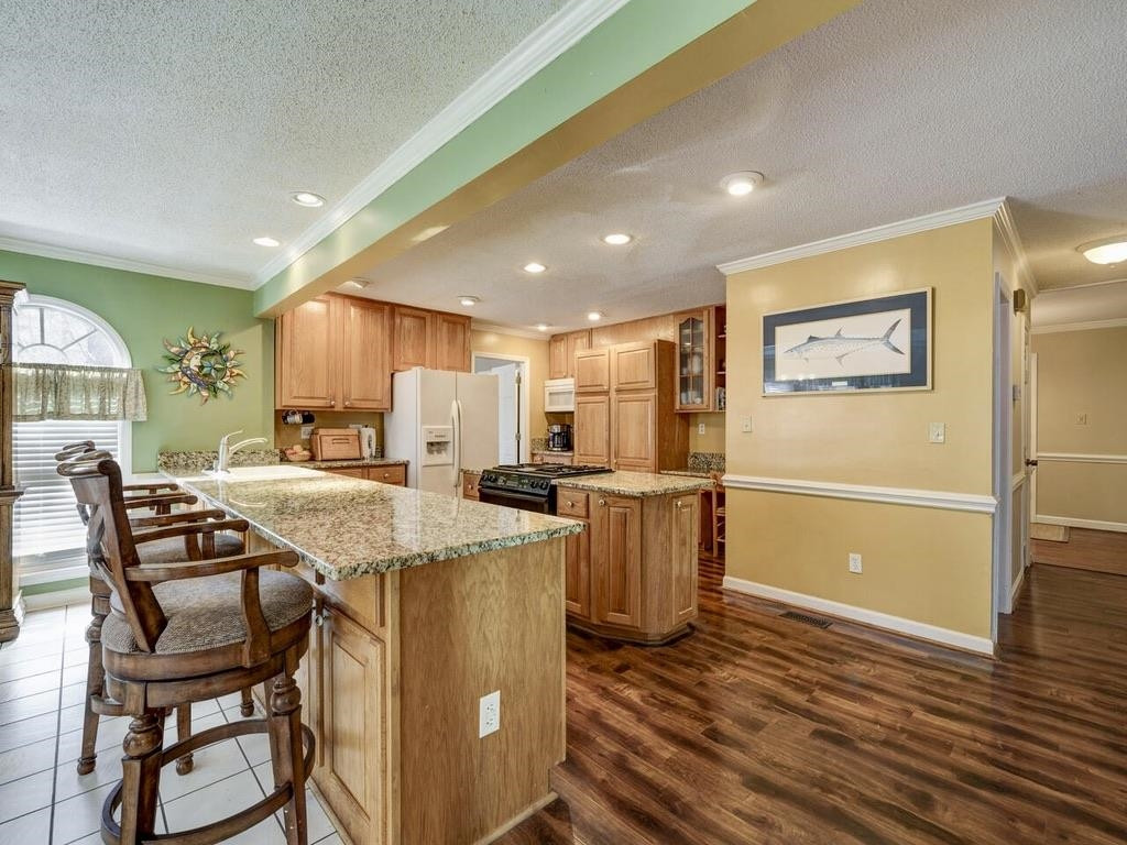 7 Woodbine Court