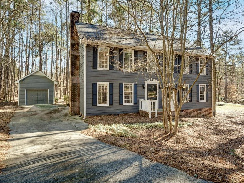 7 Woodbine Court