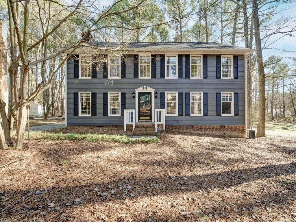 7 Woodbine Court