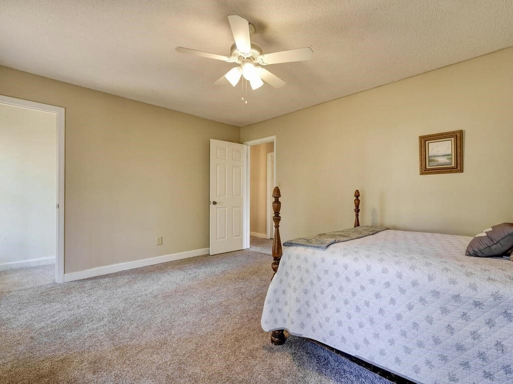 7 Woodbine Court