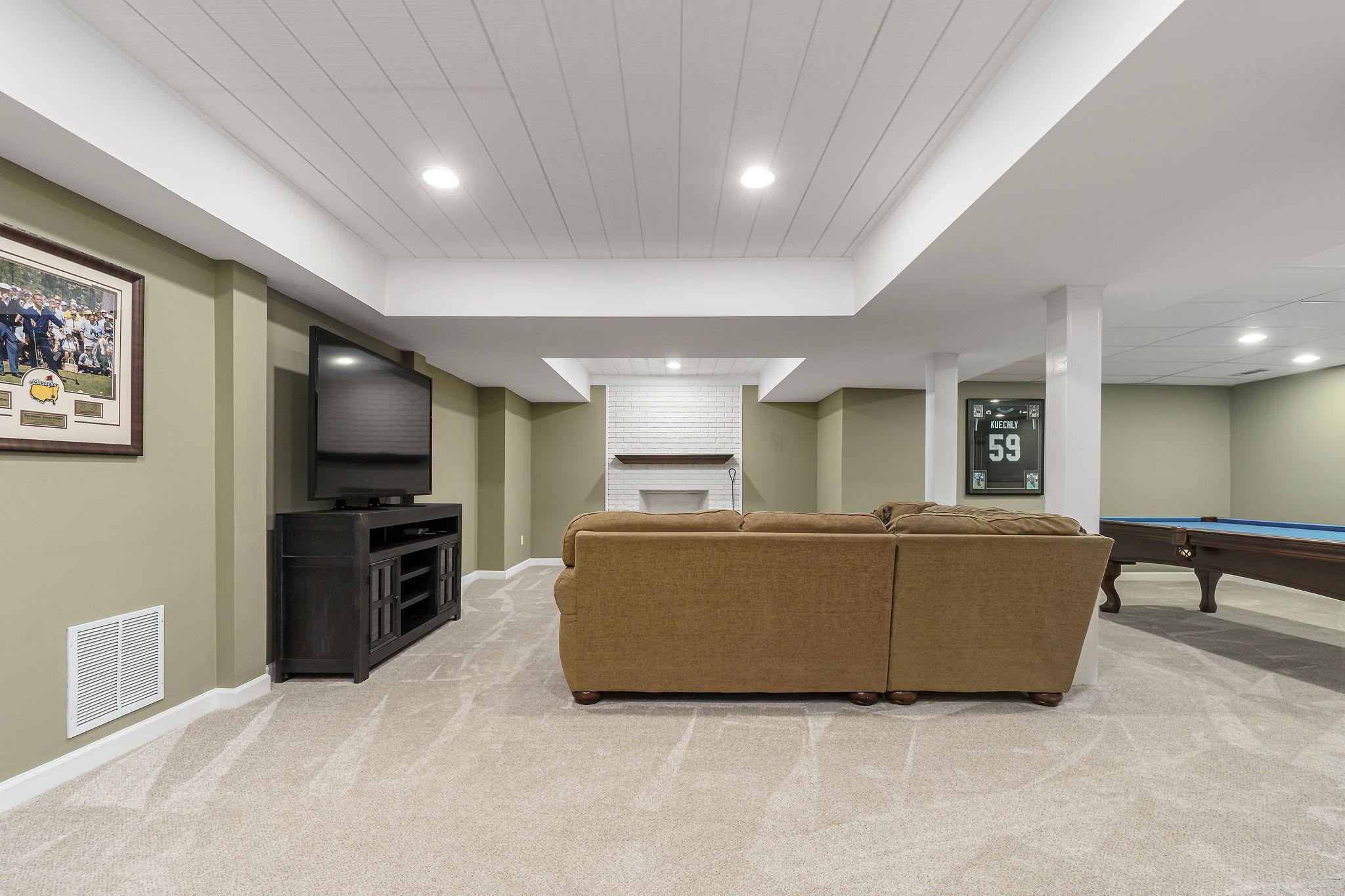 2109 Anchoridge Avenue