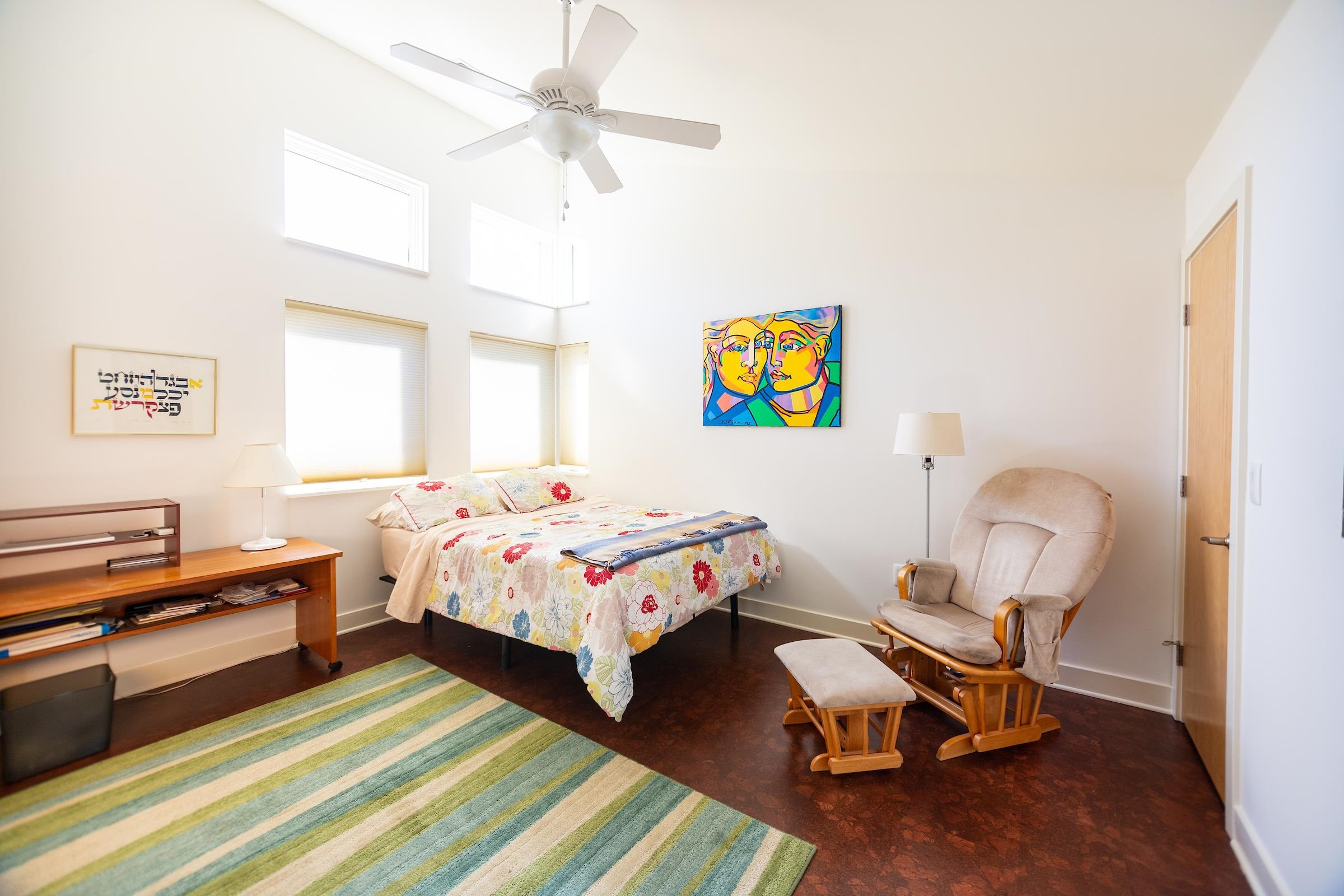 930 W Markham Avenue