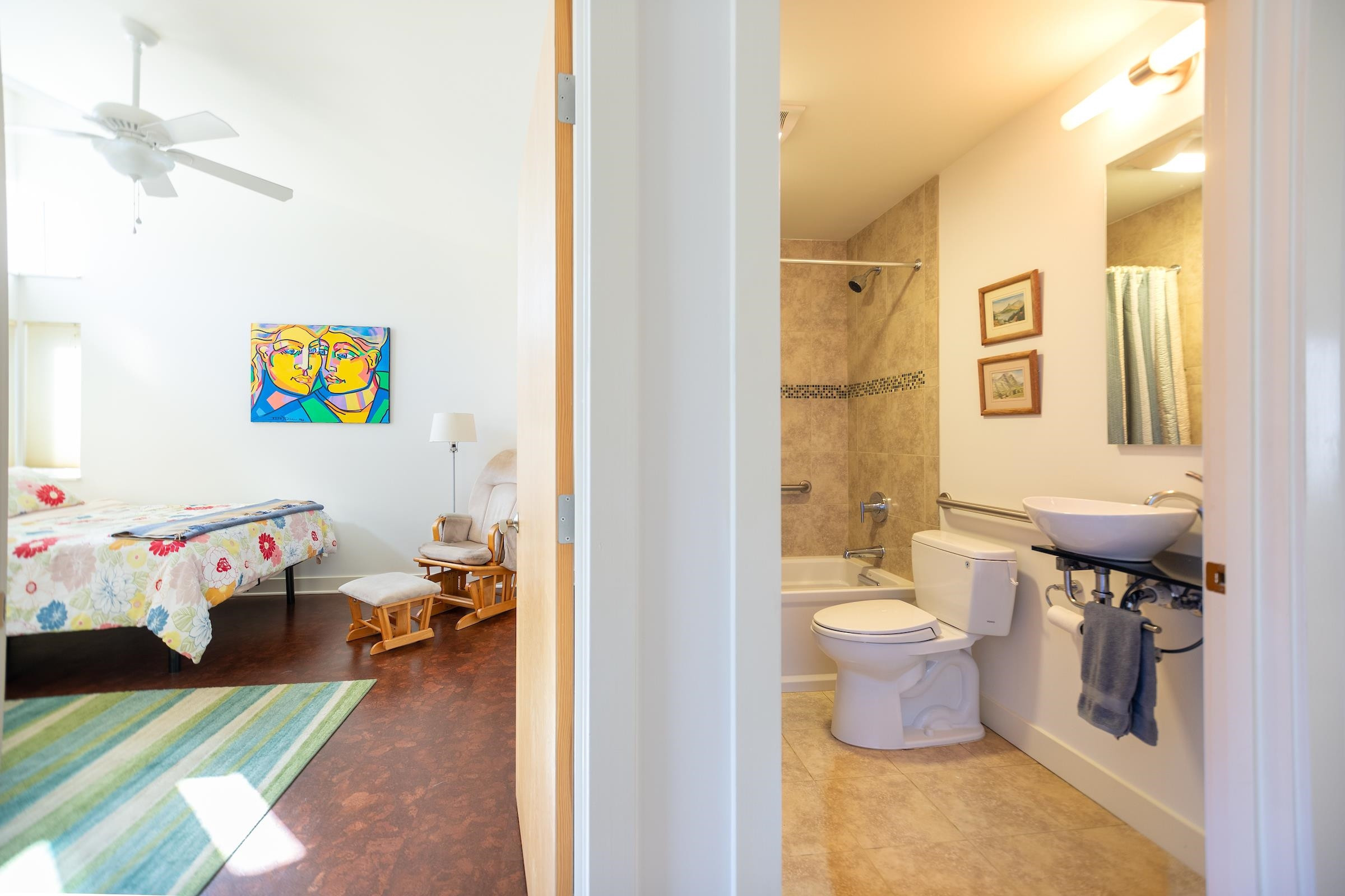 930 W Markham Avenue