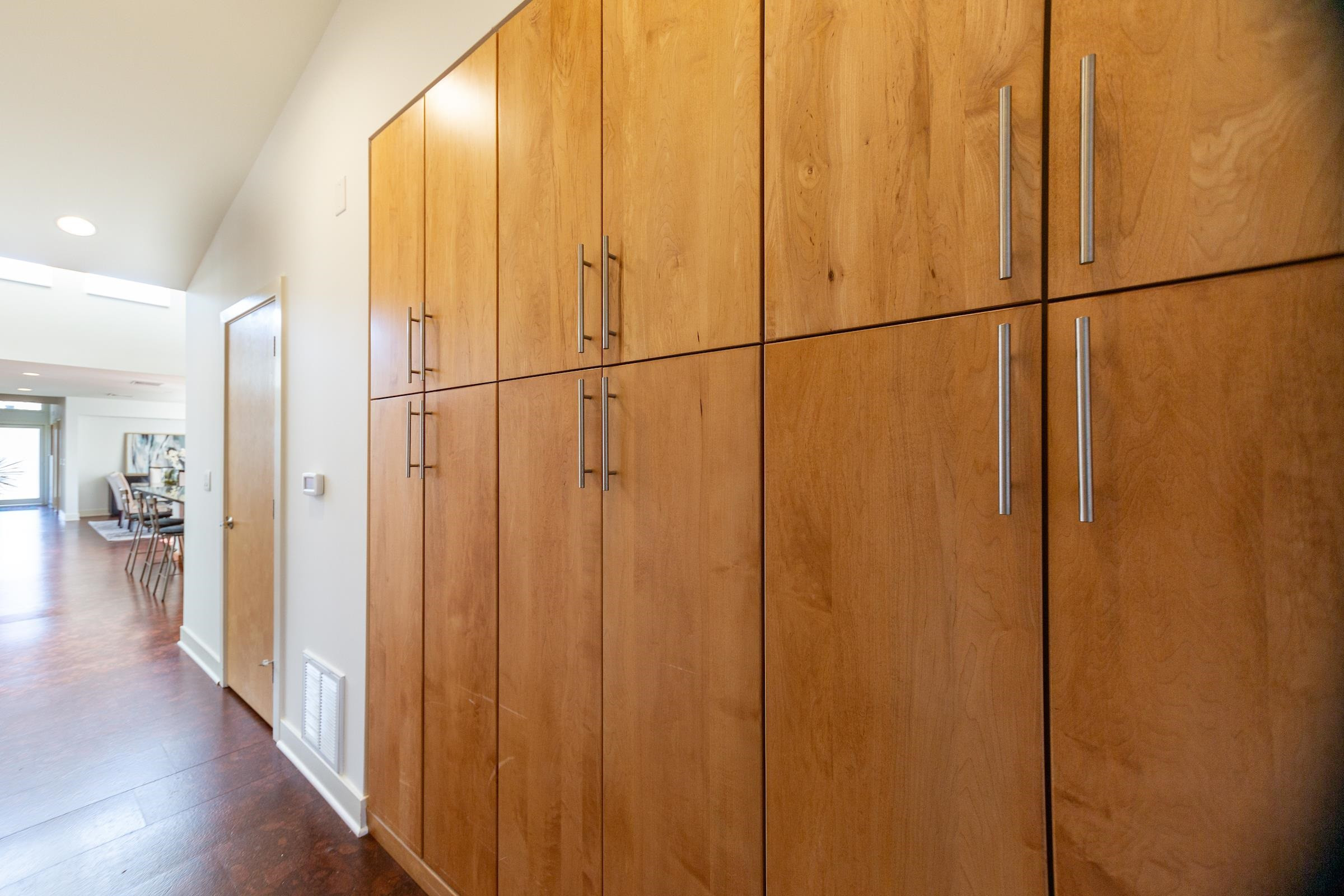 930 W Markham Avenue