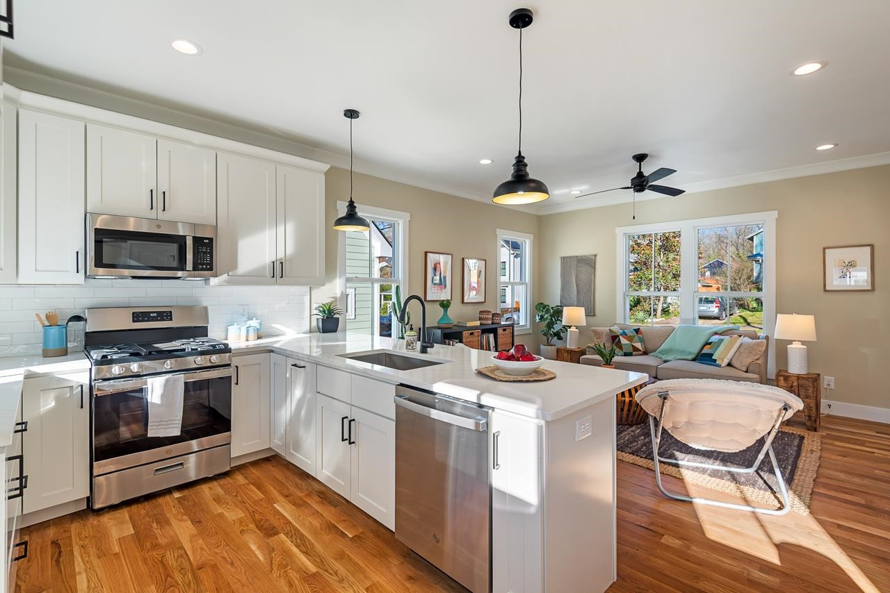 1003 Sedgefield Street