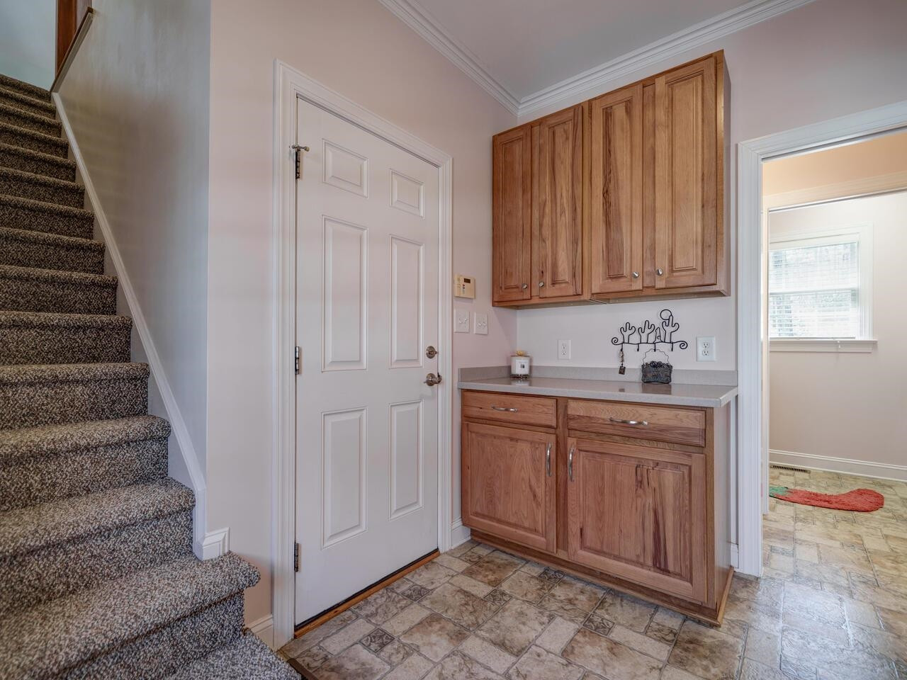 703 Phar Lap Lane
