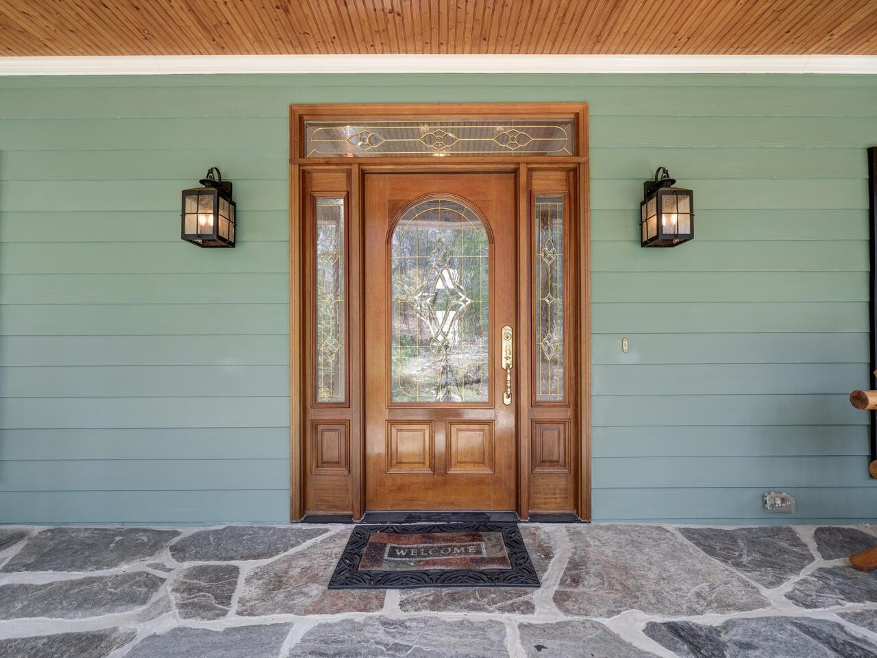 703 Phar Lap Lane