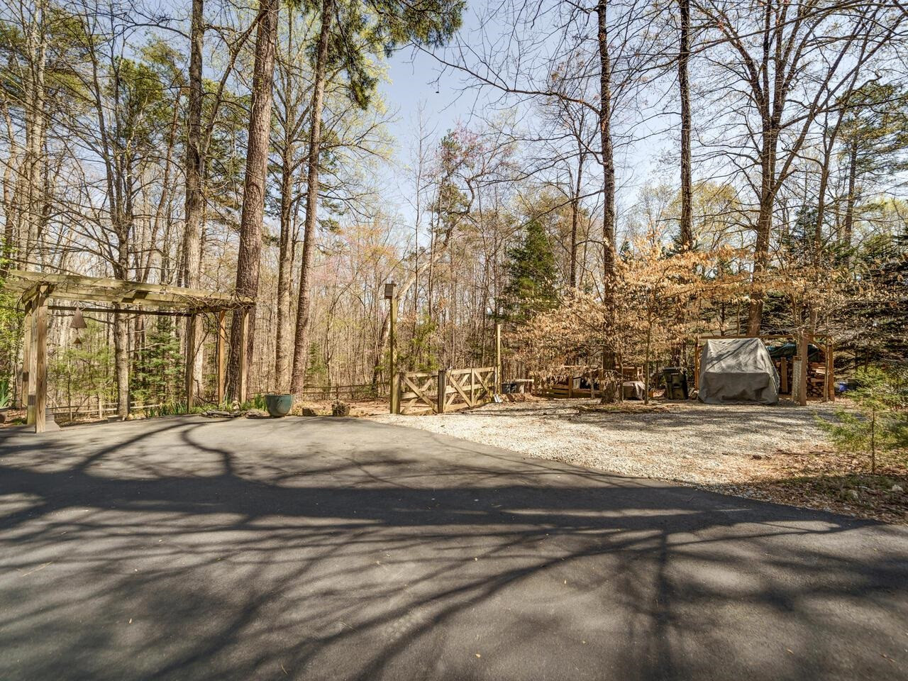 703 Phar Lap Lane