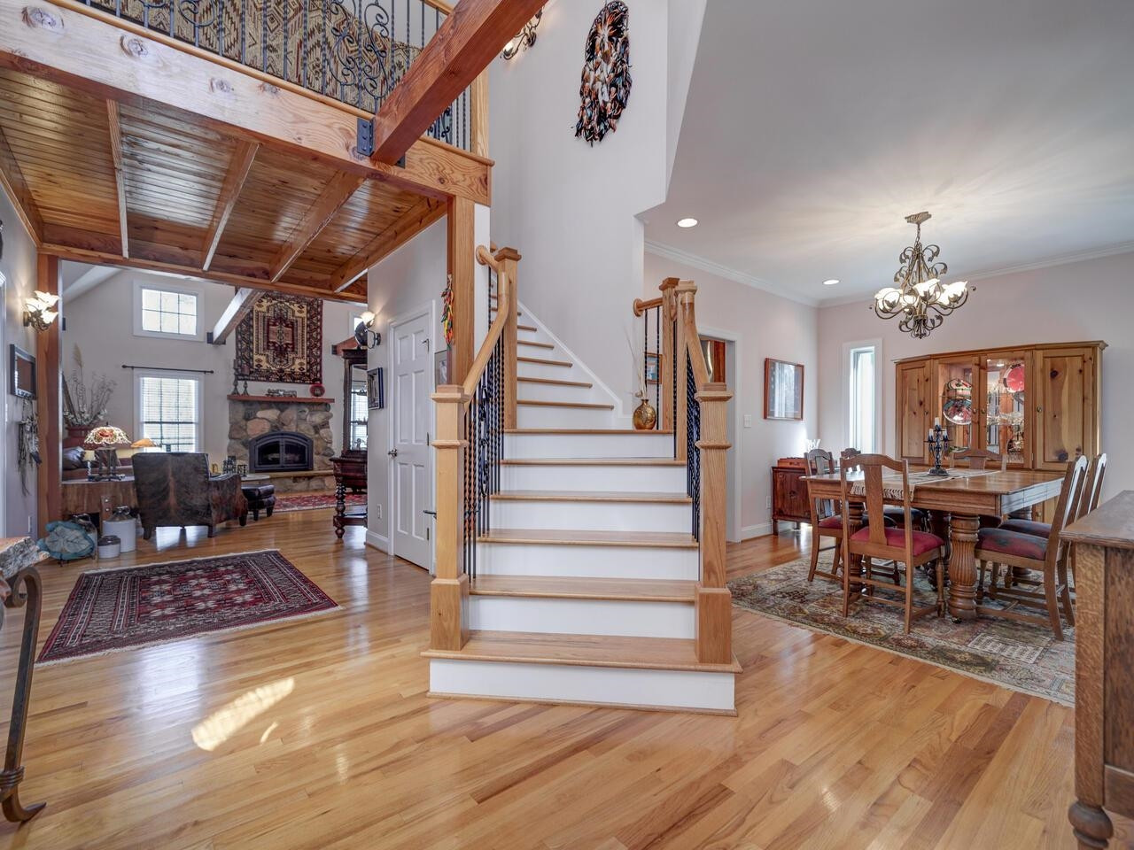 703 Phar Lap Lane