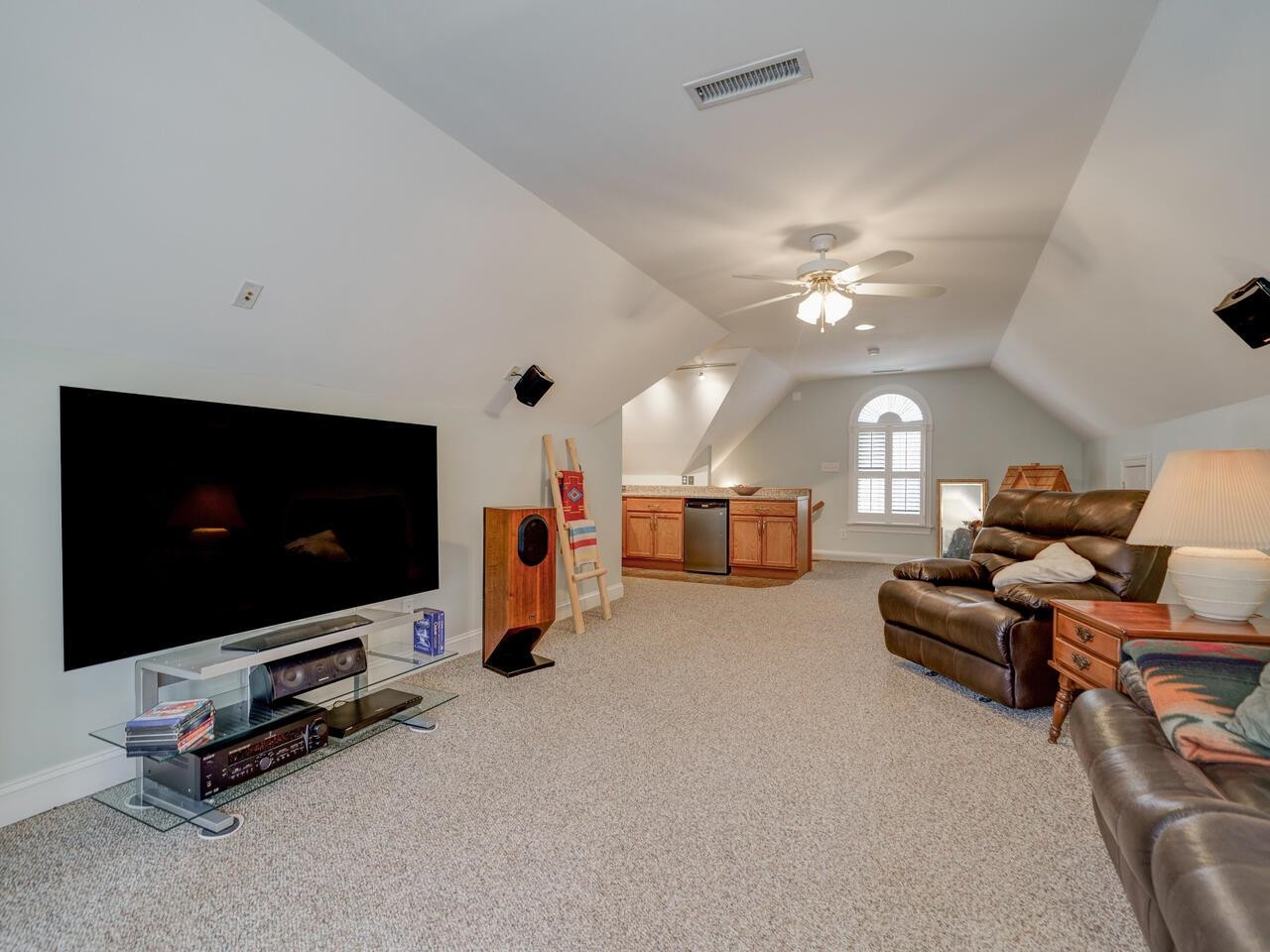 703 Phar Lap Lane