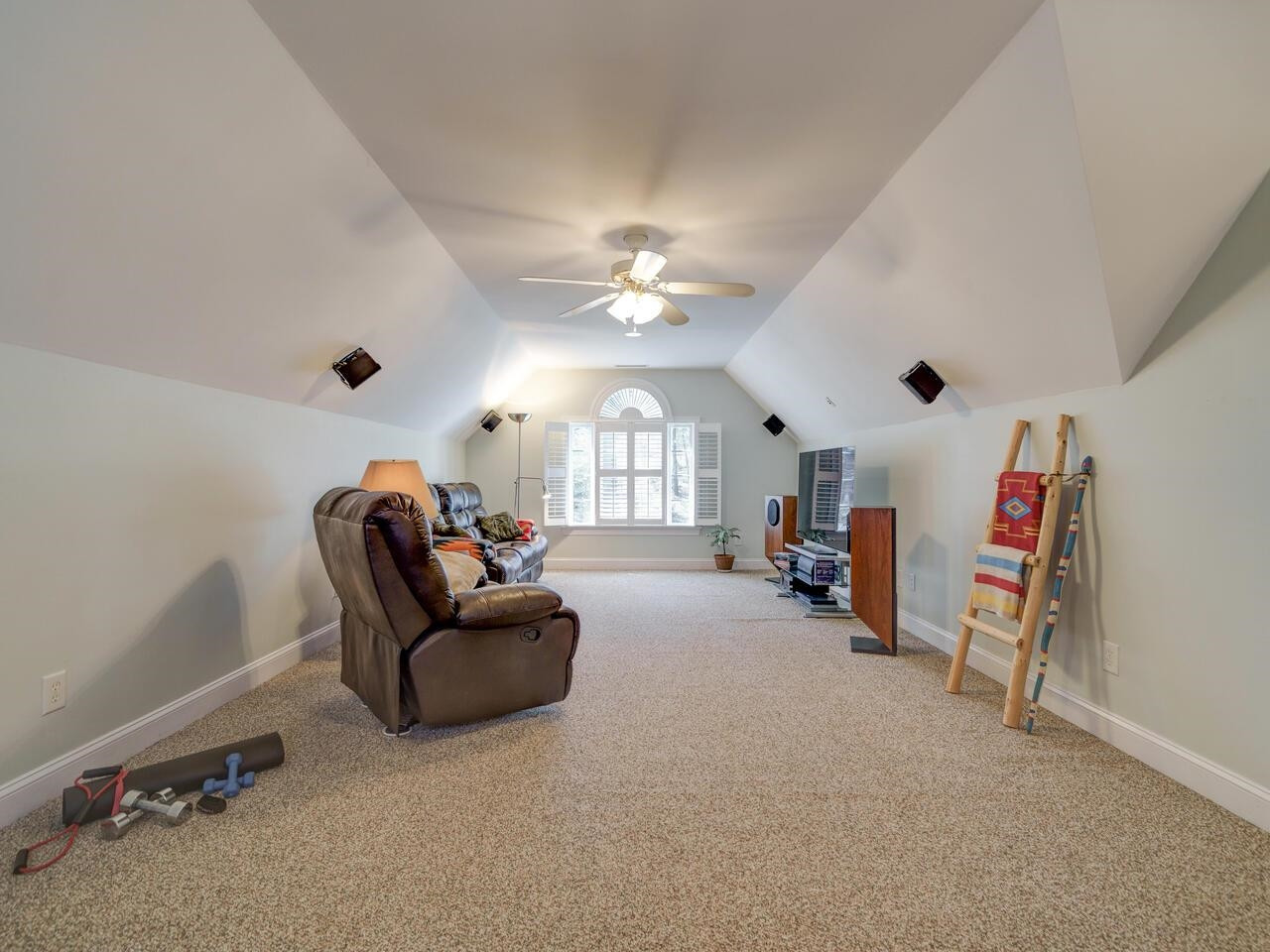 703 Phar Lap Lane