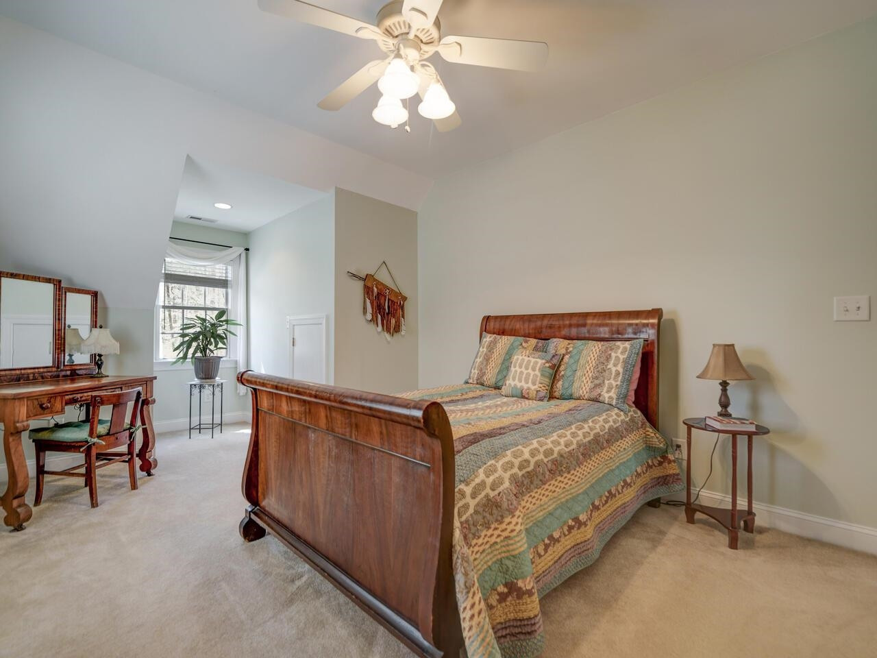 703 Phar Lap Lane