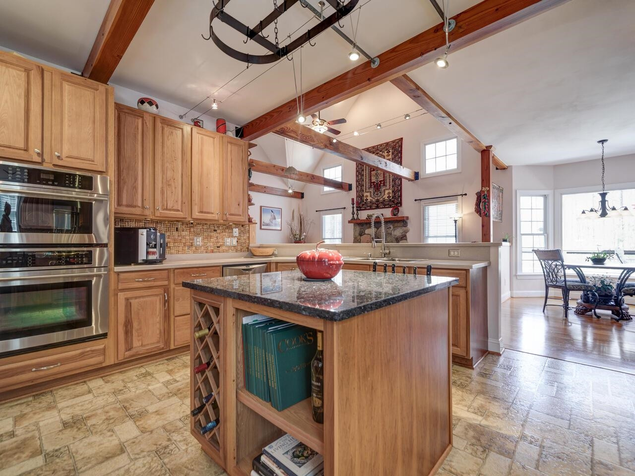 703 Phar Lap Lane