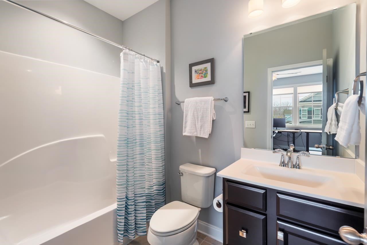 200 Ellsworth Manor Drive