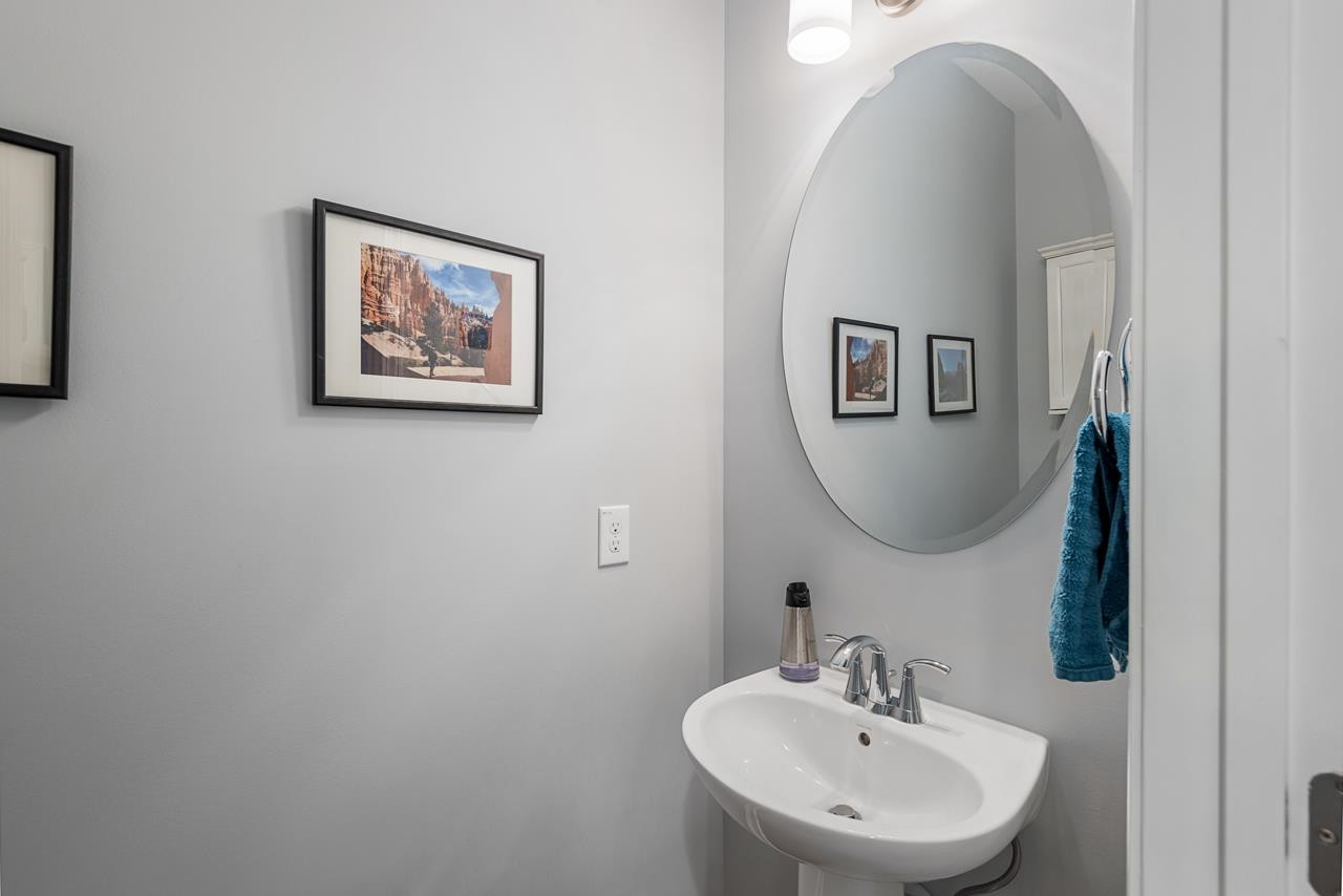 200 Ellsworth Manor Drive