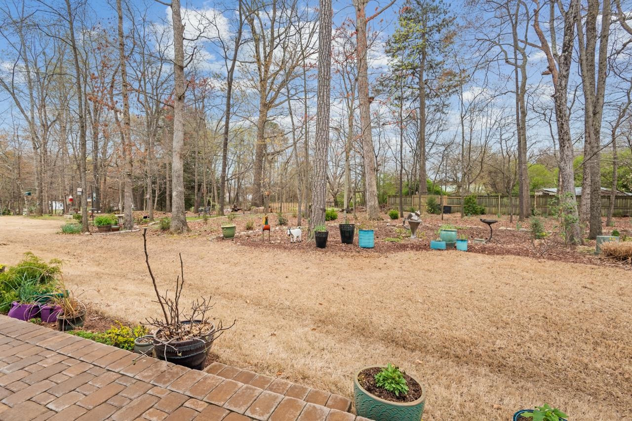 200 Ellsworth Manor Drive